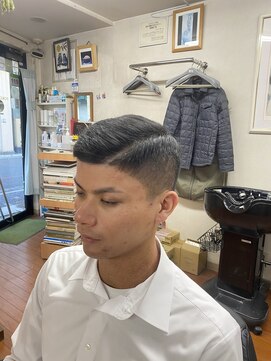 トコマル理容室 メンズカット　シェービング　京都　祇園　理容室バーバー