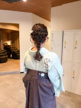 スリーバイザサロン(THREE by the salon) 袴ヘアセット