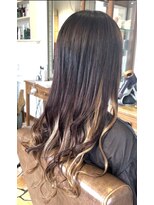 アイヘアー(AI HAIR)&nbsp;エクステでロングのインナーカラー