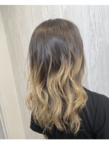 テーラヘアー 北越谷店(TELA HAIR)&nbsp;明度差のあるグラデーション×ミルクティーベージュ♪