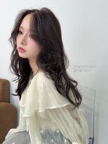 キアラ(Kchiara) 秋のロングレイヤースタイル