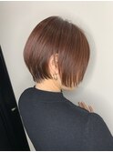 ピアスも映えるショートボブ!