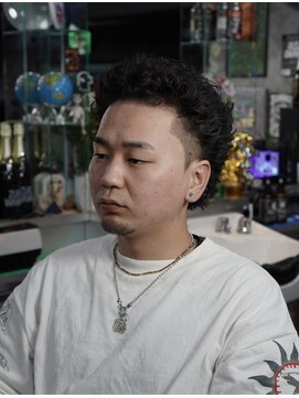 ツークツワンク バーバー 新宿(ZUG2WANG BARBER) ソフトアフロ