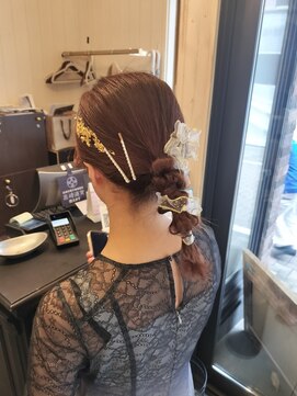 フェニーチェ 高崎(FENICE) タイトな編みおろしスタイル