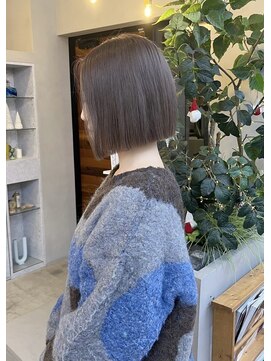 アム(am) 切りっぱなしボブグレージュボブミルクティーベージュボブ