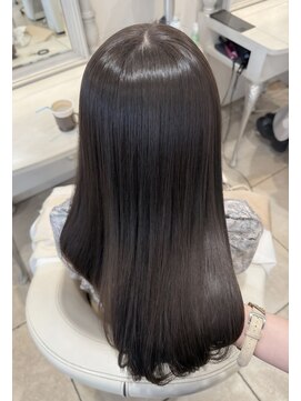 ザックラフィネ(ZACC raffine) グレージュ/ワンカラー/縮毛矯正/レイヤーカット