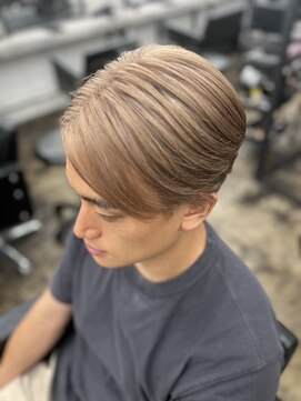 アドラ(ADLLA) 暖色系ミルクティーベージュ