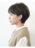 30代40代大人可愛いショート 耳かけショートボブ