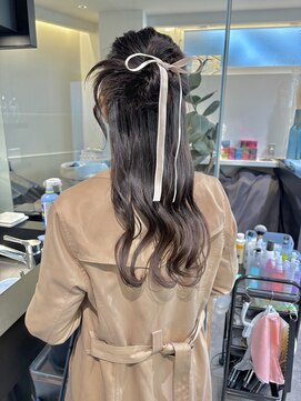 ケンジ 横浜(KENJE) カチモリヘア/ハーフアップ/お呼ばれヘア/ベロアリボン