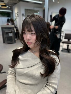 ザ シェノン ウメダ(THE CHAINON UMEDA) ミルクティーブロンド/ダークブルー/デジタルパーマ/心斎橋
