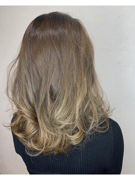 ヘアーアンドスパ アルバス(HAIR&SPA ALBAS) 『ALBAS』ハイライト×バレイヤージュ×ヌーディベージュ
