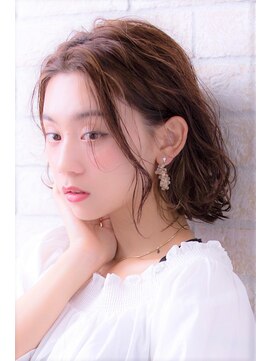 ソア 武蔵小杉(SOAR) 大人かわいい無造作カールとデザインカラー小顔くびれセミディ