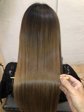 アコンプリッシュ 代官山 恵比寿(accomplish) クリスタルミネコラ