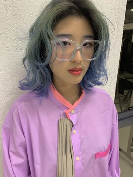 アピッシュ アオヤマ(apish AOYAMA) ブルー系グラデーションカラー