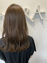 シュシュバイジャガラ 千葉駅北口店(chou chou byJAGARA)&nbsp;カーキグレージュ/マッシュショート/フェザーバング/ボブ[千葉]