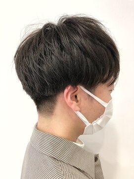 ヘッズ 本八幡店(HEADS) MEN'S HAIR  センターパート　ツイストスパイラル　コンマヘア