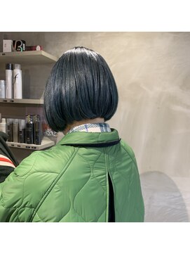 シー(Ciii) stylist イケダ guest snap >> ネイビーブルー×ボブ