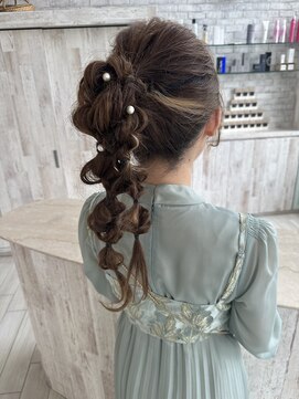 ラグ(RAG) 【パーティーアップ】ツイン編みおろし by加藤