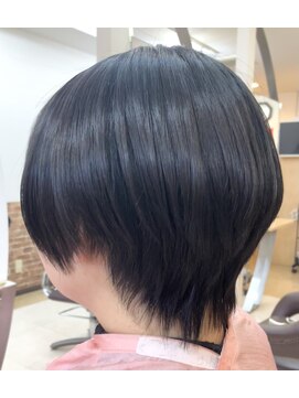 カットハウス はさみの部屋 マッシュショート/前下がり/襟足長め/酸性/縮毛矯正/黒髪/前髪有
