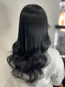 ヘアーデザイン ジェルム(Hair Design germe) グレーブラック エク付けたままカラー / YUDU