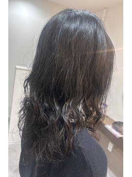 イーズスタイル(ease style) ロングな大人パーマ