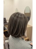 白髪を活かす！立体感ハイライトのこなれ上品ボブ