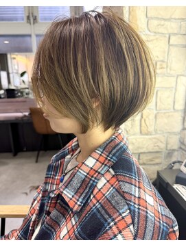 ビューエヒメ(VIEW EHIME) 小顔カットショートボブ大人可愛いアッシュオリーブ