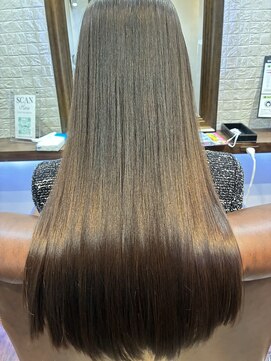ヘアー サロン アットシュシュ(Hair Salon At'shushu) 髪質改善ストレートで60代でも叶う艶髪♪