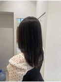 オリーブグレージュ