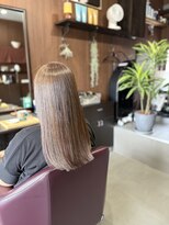 アオイ(Aoi)&nbsp;ハイライトダメージも定期的な髪質改善トリートメントでケア