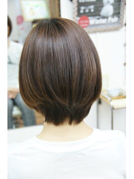 チチカカ(chichikaka) 営業ビフォーアフター、ショートボブ上質縮毛矯正