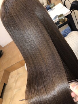 アコンプリッシュ 代官山 恵比寿(accomplish) プラチナミネコラ