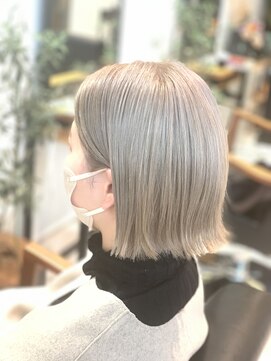 フィール(FEEL.) ホワイトベージュ