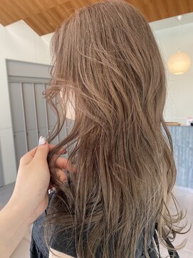 ローレンアオ(LOREN AO) ハイトーン/シアーカラー/魅力倍増しカール/透明感カラー