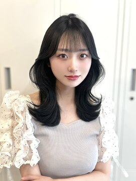 アリュウル 表参道(ALLURE) グレーブラック×くびれミディアムヘア○ 【KAKO】