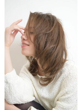 ハリス(Harris) ワンサイドショート/ボブ/ブランジュ/ダブルバンク 表参道/青山