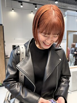 ジュリエッタ(giulietta) アプリコットオレンジ　ブリーチカラー　切りっぱなしボブ