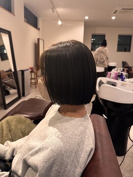 ネクサス(NEXUS) ミニボブ / オリーブカラー