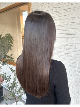 ラウレア(Laule'a)の写真/"うる艶髪"の秘密はヘアケアに特化した髪質改善メニューで、必要なケアをご提案☆