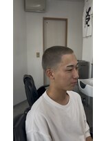 岡田理髪処 BUZZ FADE × COOL BEIGE