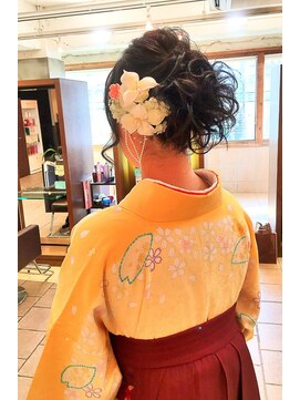 ネオリーブクレア 綱島店(Neolive Krea) 卒業式☆肩につかないくらいの長さでもアップ☆サイド