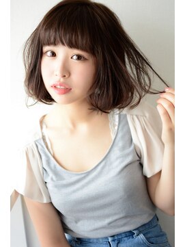 ノイン(noine) [noine : saito] タッセルピアス＆ショートボブ