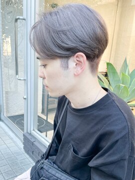 ピボット 北千住(PIVOT) ワンブリーチ刈り上げハンサムショート