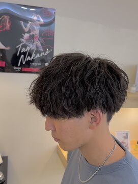 オーバルバイアピッシュ(OVARL by apish) 縦落ちパーマツイストスパイラルパーマフェードカット