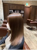 赤みを抑えたベージュ系