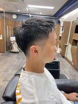 グラスヒビキ フェード刈り上げ