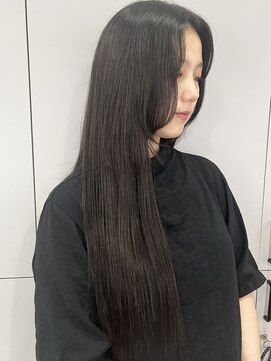 ウクラ バイ レシッド 池袋(uchla by rcid) イメチェン小顔ナチュラルロングシールエクステ顔周りレイヤー