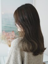 ニュイ(NUIT)&nbsp;ブリーチ無しダブルカラーオリーブグレーカラー艶髪ロング