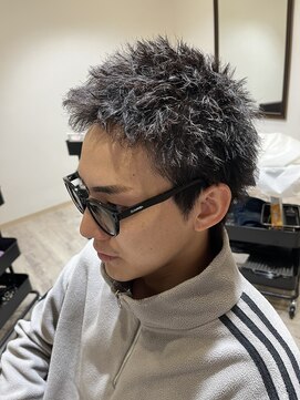 ティーアウト(T-OUT) スパイキーショート