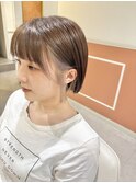 ホワイトベージュ